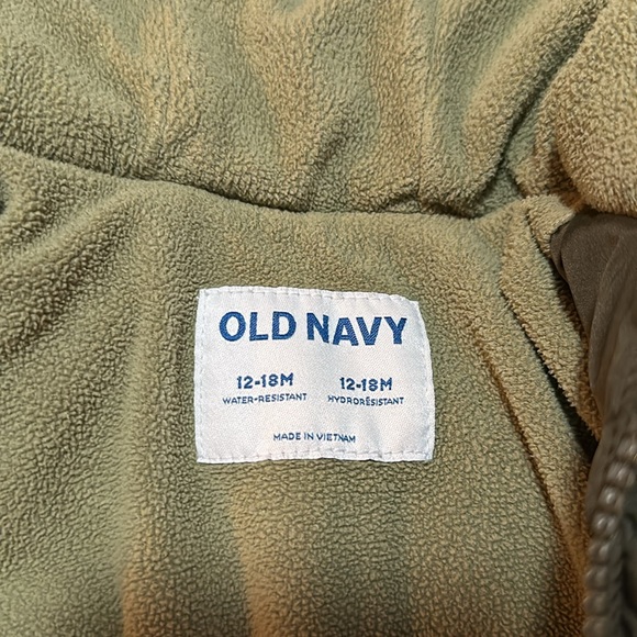Old Navy Unisex Water-Resistant Frost Free Critter Puffer Jacket. 12-18 months - Picture 3 of 5